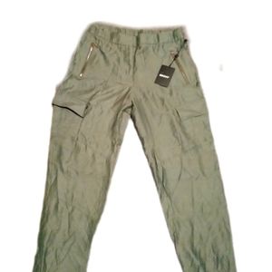 NEW DKNY Cropped Cargo Pants